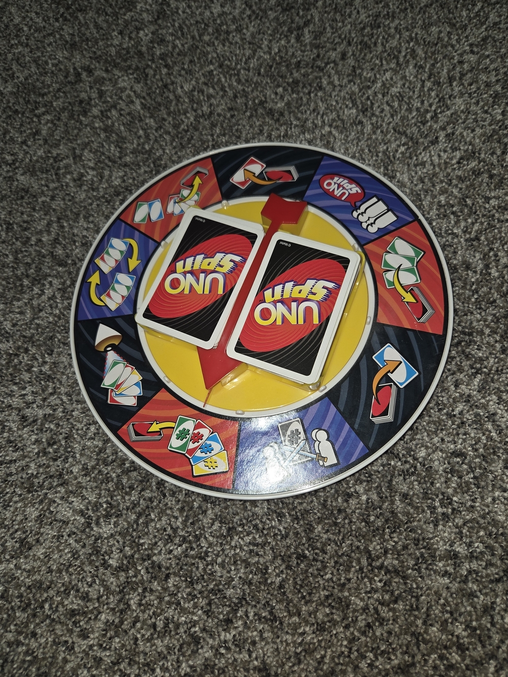 Mattel UNO Spin Strategy Card Game w/ Spinner Wheel, Ages 8-11